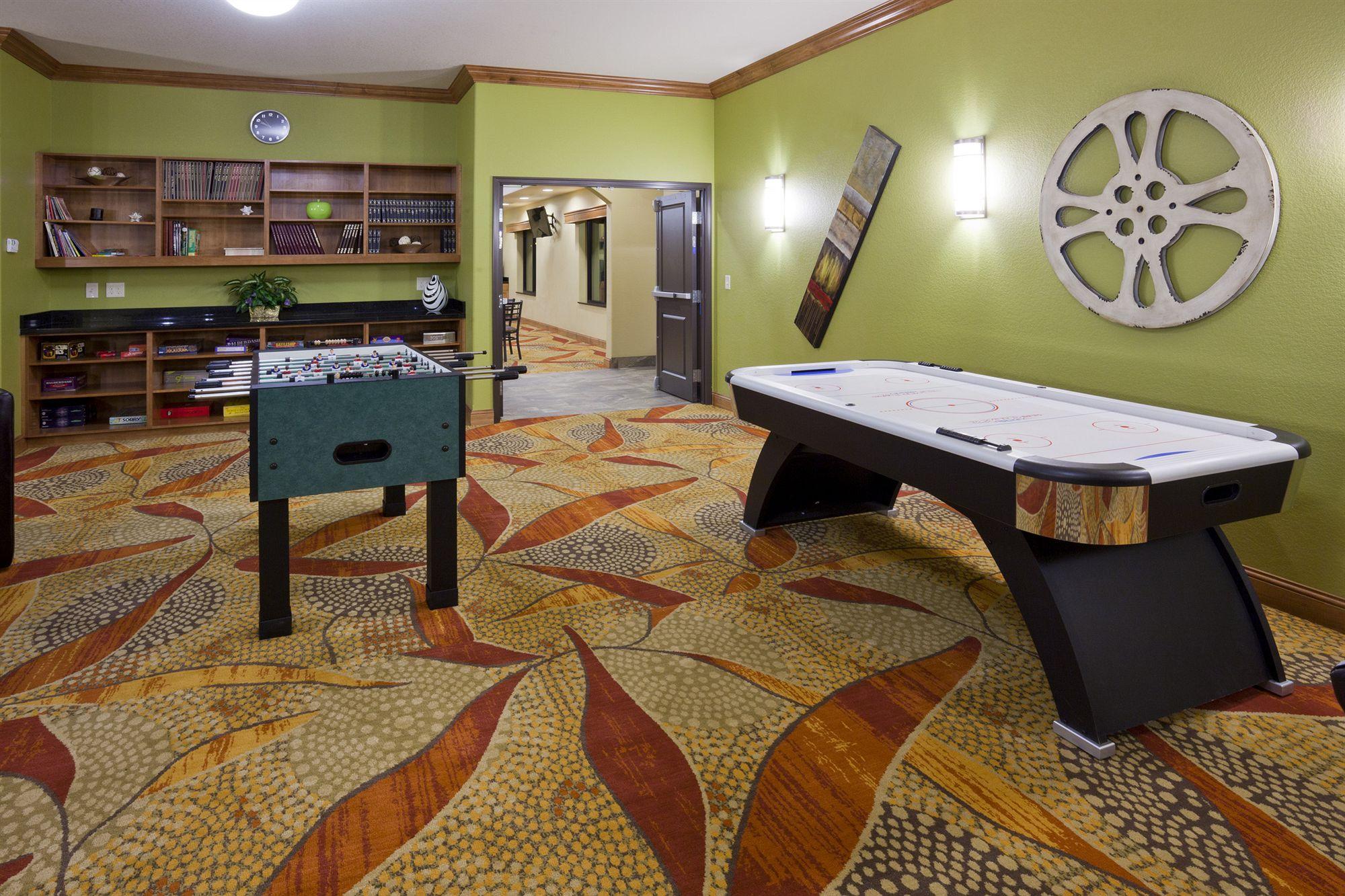 Grand Forks Lodge And Suites Exteriör bild